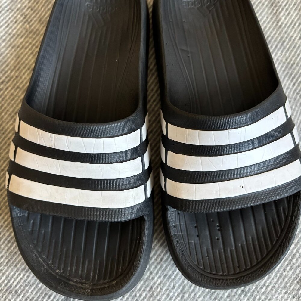 Adidas Comfort Slide Sandal - Kids' size 4